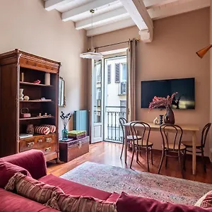 Apartment Atelier De Charme In Brera-duomo