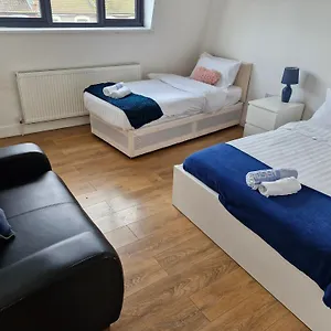 apt-simply-relax-eastham.brighton-hotels-england.com/